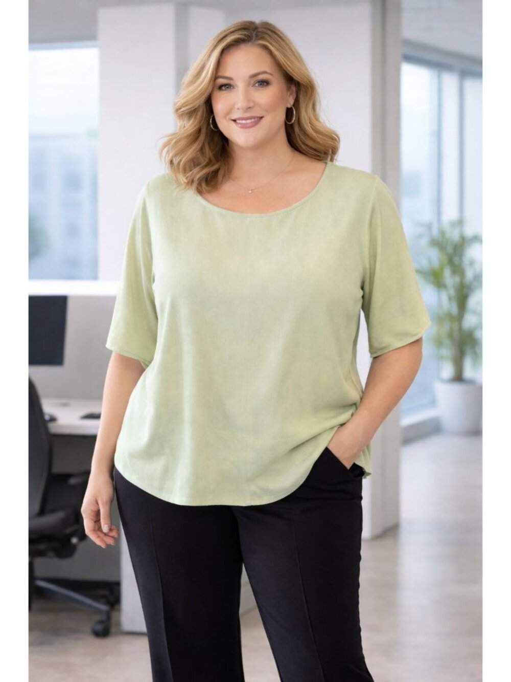Womens Plus Size Apparel Lot of Three Blouses 2X Q03 A